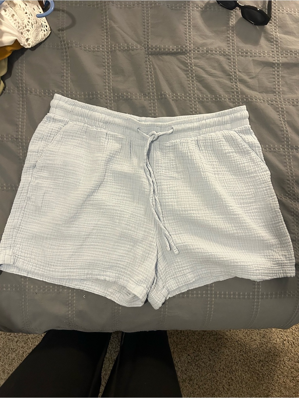 (FREE when bundled) Stretchy shorts
